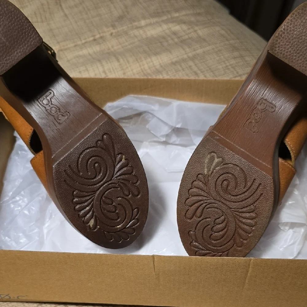 boc Brown Leather Strap Slingback - Picture 2 of 8